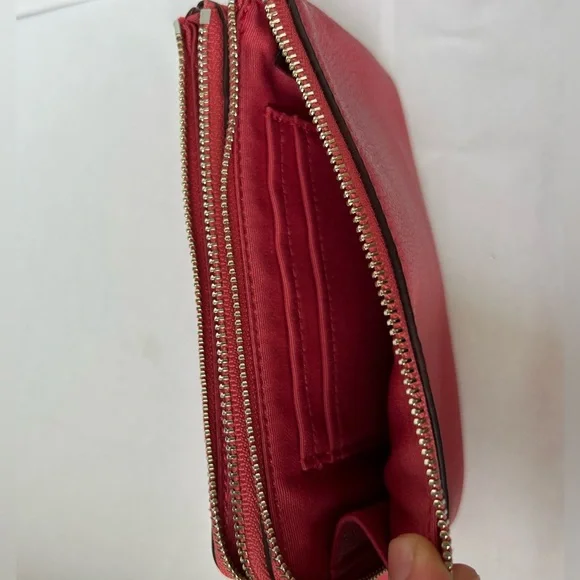 Pink Coach Wallet - Picture 4 of 7